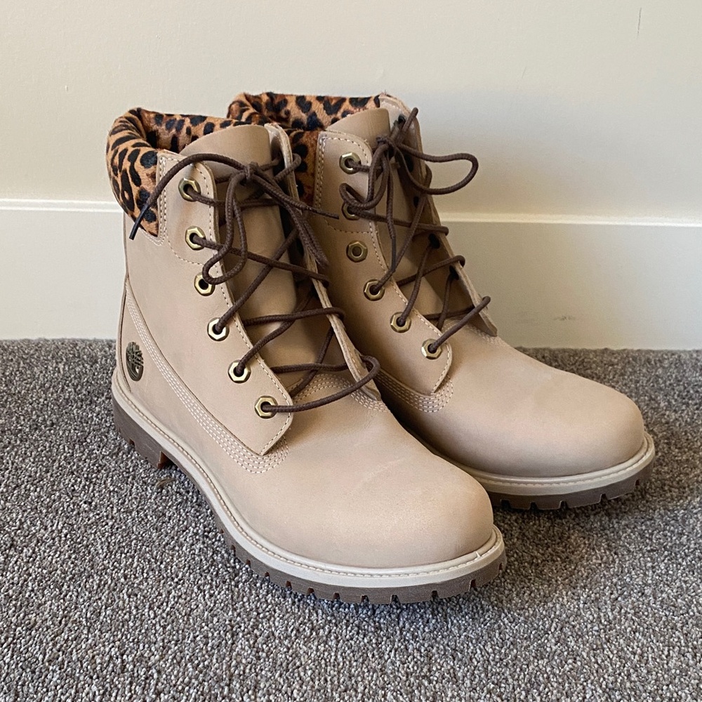 Timberland Women’s Safari Cheetah 6-inch waterproof boots